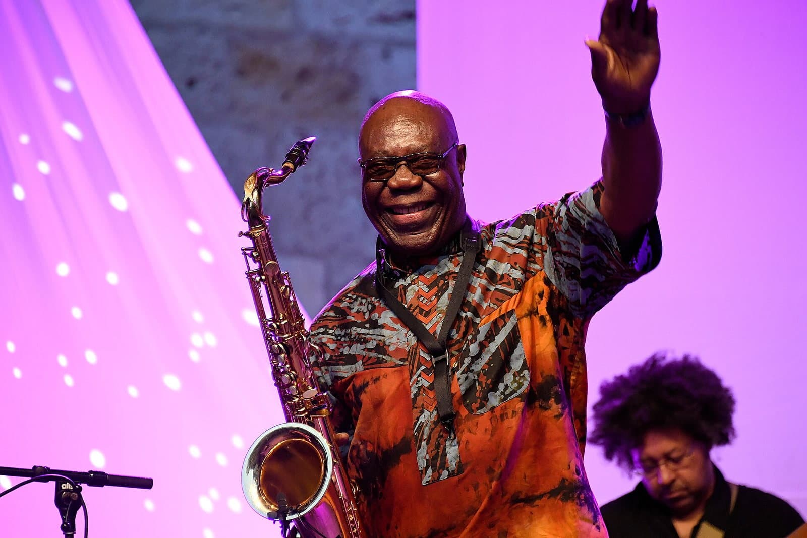 Portrait de Manu Dibango photographié en 2019.